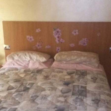 B&B Peschi In Fiore Valeggio sul Mincio Kültér fotó